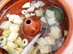 原汁男搂妹汽锅鸡-蝴蝶泉宾馆-中餐厅