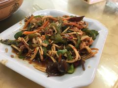 鱼香肉丝-月落乌啼餐馆