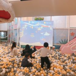 -多多淘儿童体验中心(重庆来福士店)