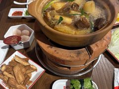 -阿润打边炉·鲜切鸡煲(华漕店)