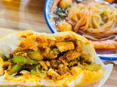 -老字号杨坡红油米线腊汁肉夹馍(东四道巷店)