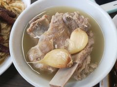 招牌肉骨茶-松發肉骨茶(牛车水店)