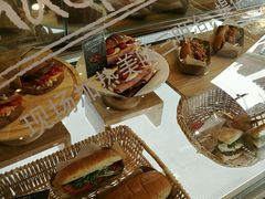 -巴黎贝甜(周浦海印店)