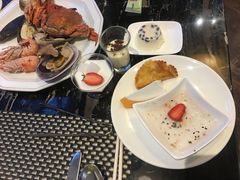 -棕榈阁·巴西烤肉海鲜自助餐厅(中州皇冠假日酒店)