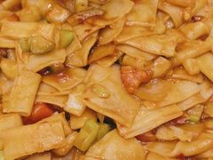 -西部马华清真兰州牛肉面·烧烤夜市(三里河店)