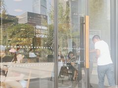 -星巴克臻选(成都九方店)