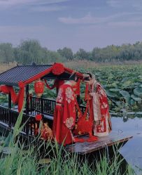 -都市丽人婚纱摄影