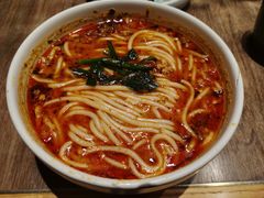 小锅米线-云海肴云南菜(浦江欢乐颂店)