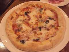 Pizza-La Tavernetta(Bar à Vin)(乌鲁木齐路店)