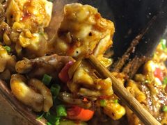 -巴四老城区炭火蛙锅(张江店)