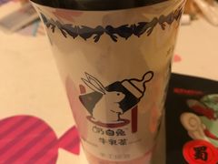 奶白兔&nbsp;白桃乌龙茶牛乳茶-盒马鲜生(莱蒙都会店)