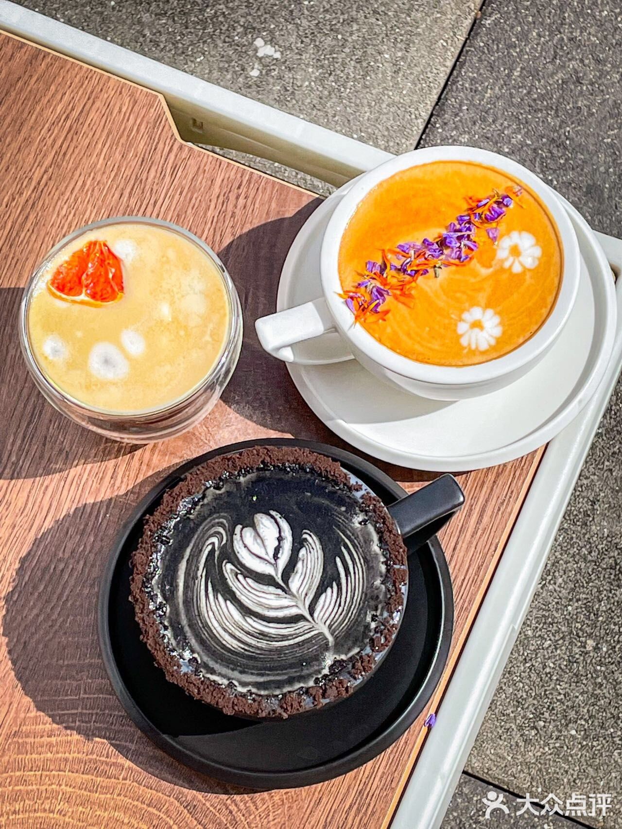 什么咖啡店路过的人都忍不住看两眼‼️