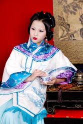 -九月鹰飞汉服摄影工作室