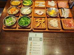 -银米·云南传统过桥米线(双廊黑金冠店)