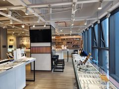 -瑞司视光眼镜·蔡司战略合作眼镜店(新街口店)