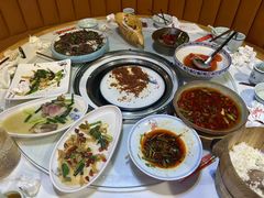 -茅台镇网红溶洞餐厅·茅帮菜馆