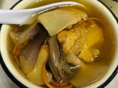 -野菌王•养生汤锅•野生菌火锅(大理漾濞路店)
