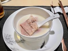 -余欢领鲜火锅(新街口店)