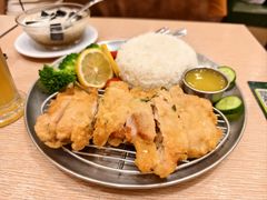 -佰搭果·广式茶餐厅(西华路店)