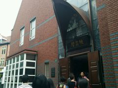 -钟书阁(松江泰晤士小镇店)