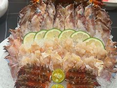 -余欢领鲜火锅(新街口店)