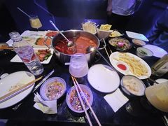 -唯爱KTV聚会餐厅(仙林东城汇店)
