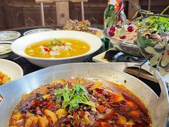 -川流不息·地道川菜·小龙虾(新松江路店)