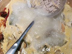 -洱火云南酸菜牛肉火锅(石景山当代商城店)