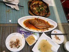 -自游人·美食一楼·地道徽菜(三十年名店)