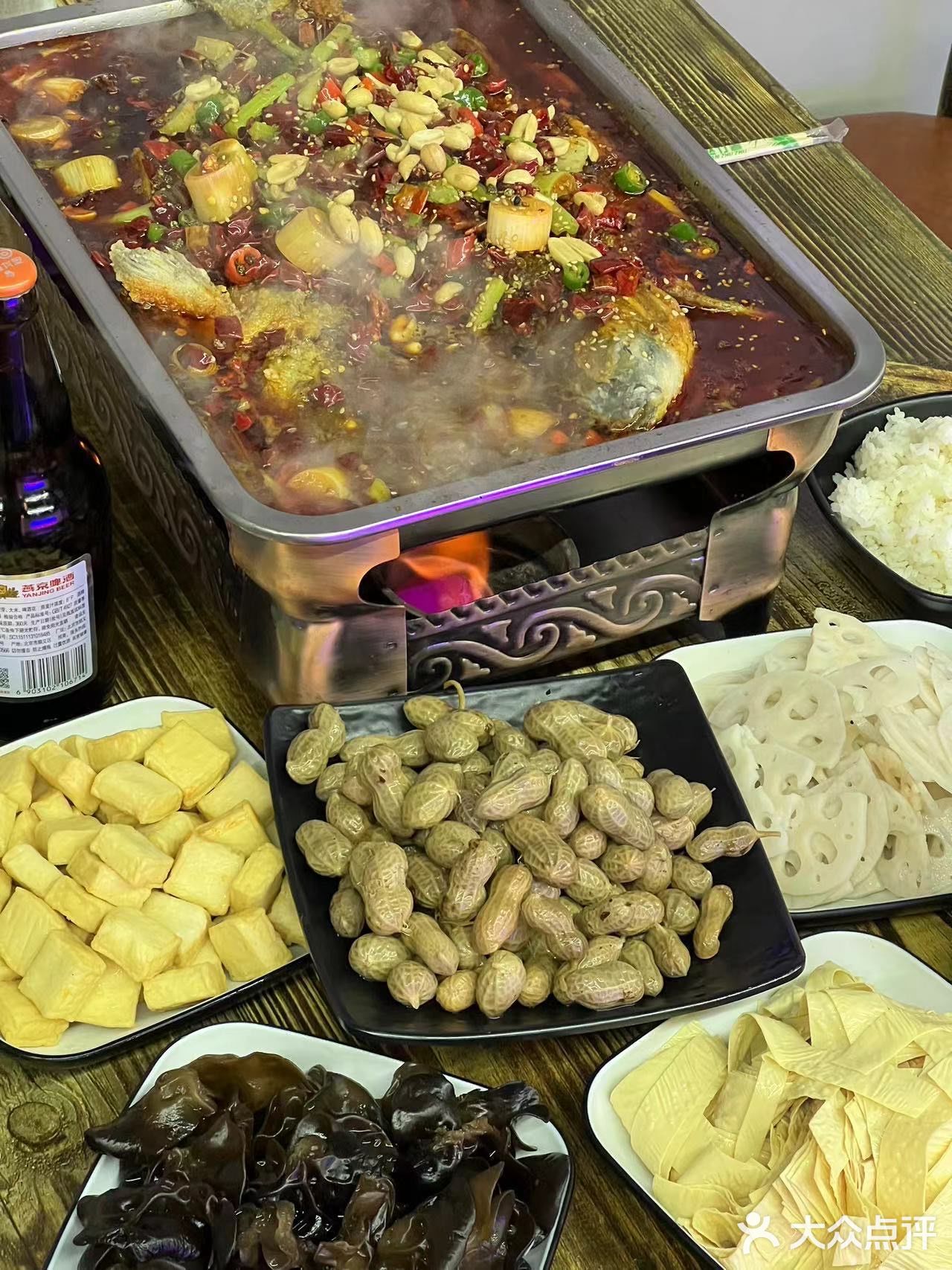 荟京湘，一家让我无法抗拒的美食天堂。走进店内