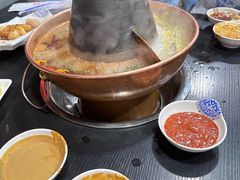 -楼外楼大刀肉传统火锅居(幸福街店)