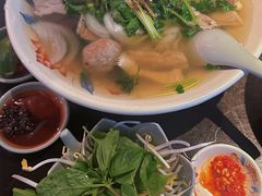 特别牛肉河粉-大头虾越式风味餐厅(光明广场店)