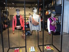-MCM(比斯特上海购物村店)