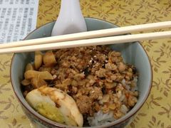 肉燥饭-品味轩(华山路店)