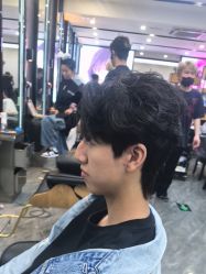 -藤野造型烫染·漂发