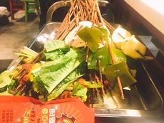 -钢管厂五区小郡肝串串香(奥克斯广场锦城万达店)