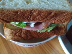 -哈氏上海哈尔滨食品厂(汇联商厦天钥桥路店)