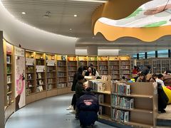 -广州市白云区图书馆