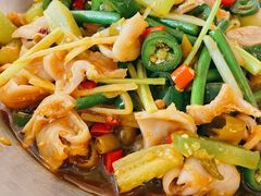 -渔语鱼新川菜Bistro(万象天地店)
