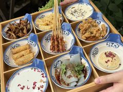 -勺子米线·云南传统小吃市集(四方街店)