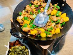 酸菜肥肠-聚鑫朋酸菜肥肠(文艺路口店)