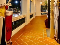 -Long Bar(莱佛士酒店)