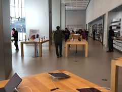 店内环境-Apple零售店(华贸购物中心店)