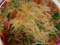 番茄炒素面-亮亮面馆(经六路店)