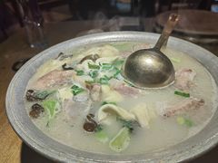 -蜜桃餐厅·伴山(湖滨商业街店)