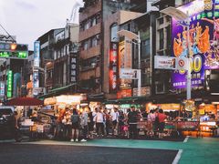 -六合夜市