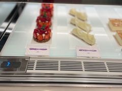 -潮一不贰·法式甜品·生日蛋糕·西式简餐(外滩店)