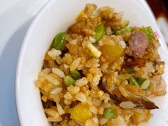 牛肝菌煨饭-蔼若春.传承三十年云南菜(金碧公园店)