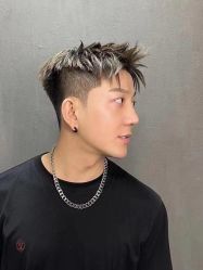 -一家只做男发烫染的店