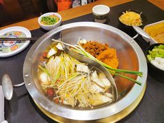 -沸炉重庆老火锅(军事博物馆店)